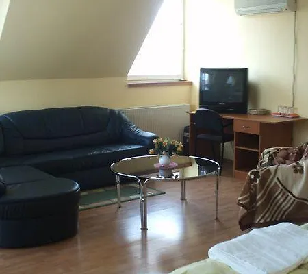 Kavalkad Panzio Pensionat Gyöngyös